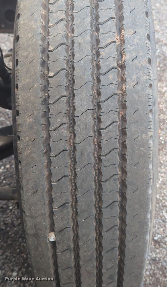 image for item NG9372 2000 Mack CH613 semi truck