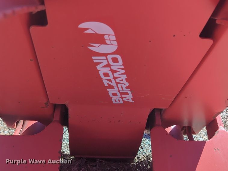 image for item NG9433 Bolzoni Auramo  excavator clamp