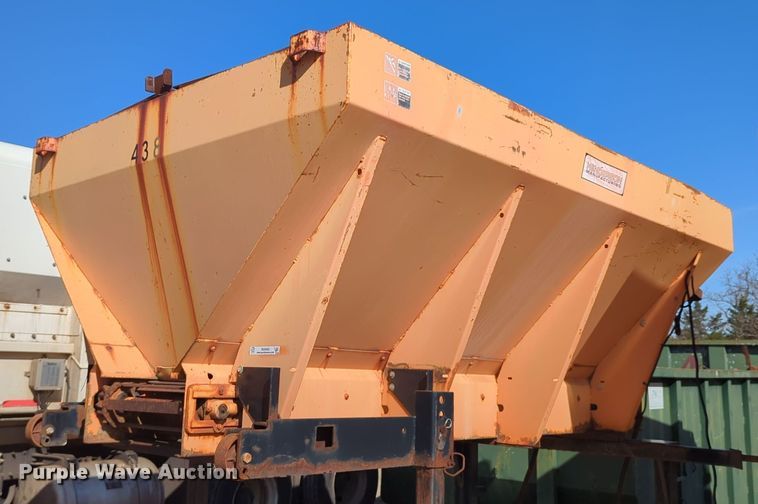 image for item NG9465 Henderson FSH10 spreader