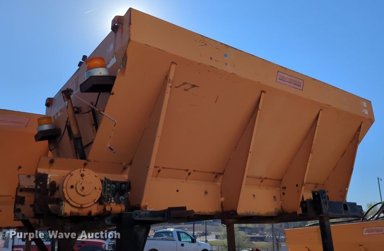 image for item NG9465 Henderson FSH10 spreader