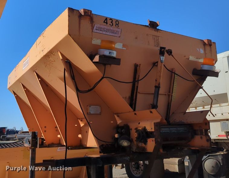 image for item NG9465 Henderson FSH10 spreader