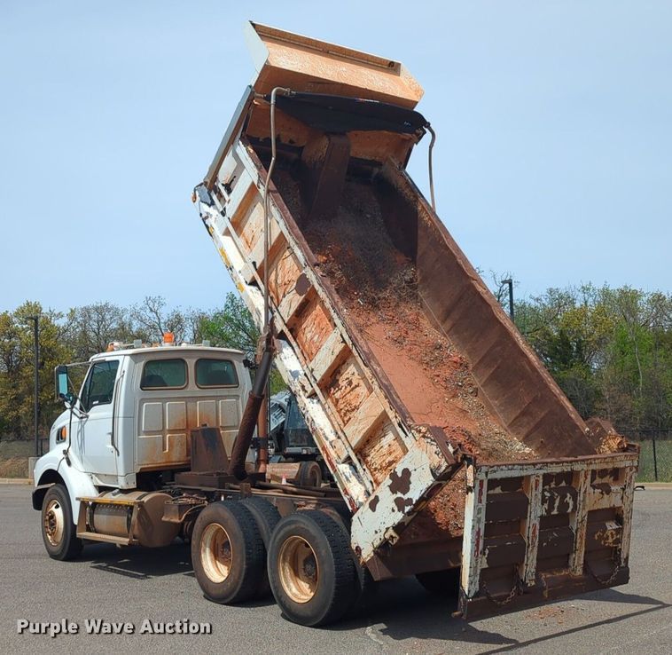 image for item NG9467 2009 Sterling L-Line dump truck