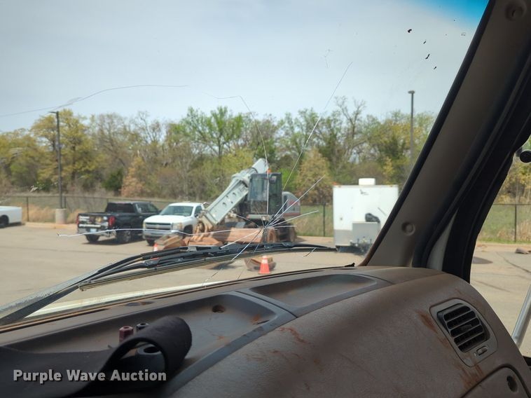 image for item NG9467 2009 Sterling L-Line dump truck