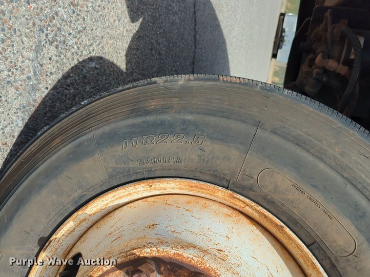 image for item NG9467 2009 Sterling L-Line dump truck