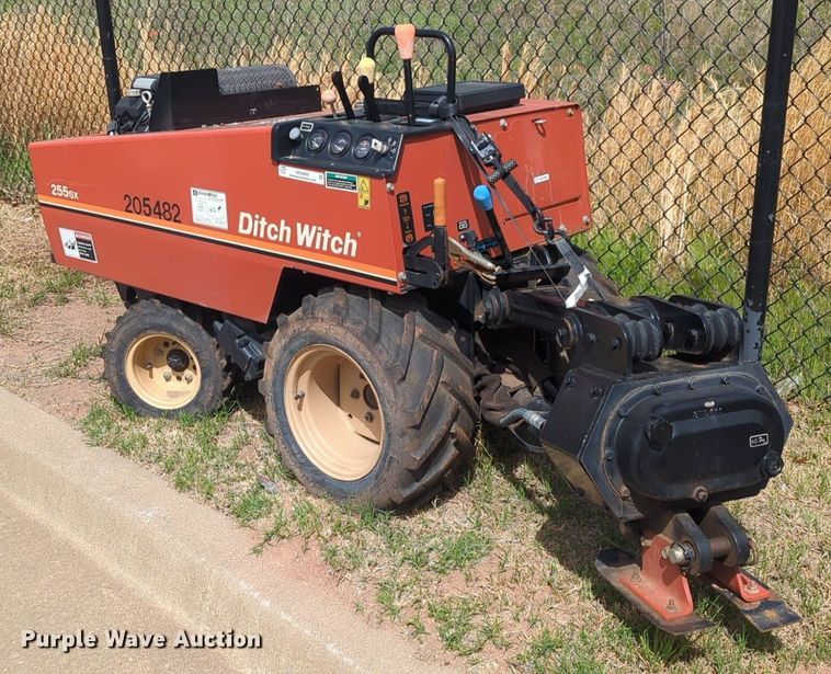 image for item NG9469 Ditch Witch 255SX vibratory cable plow