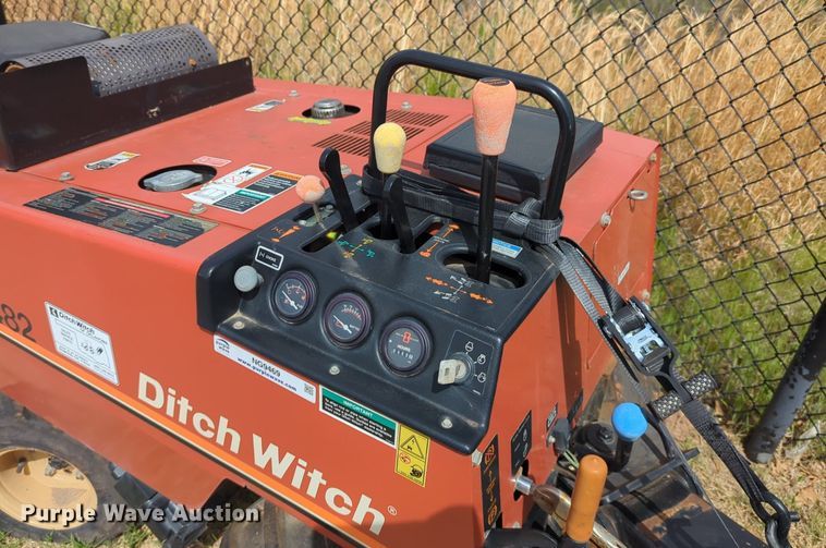 image for item NG9469 Ditch Witch 255SX vibratory cable plow