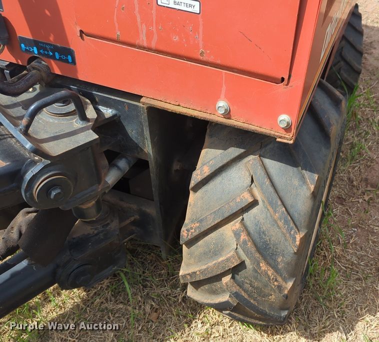 image for item NG9469 Ditch Witch 255SX vibratory cable plow