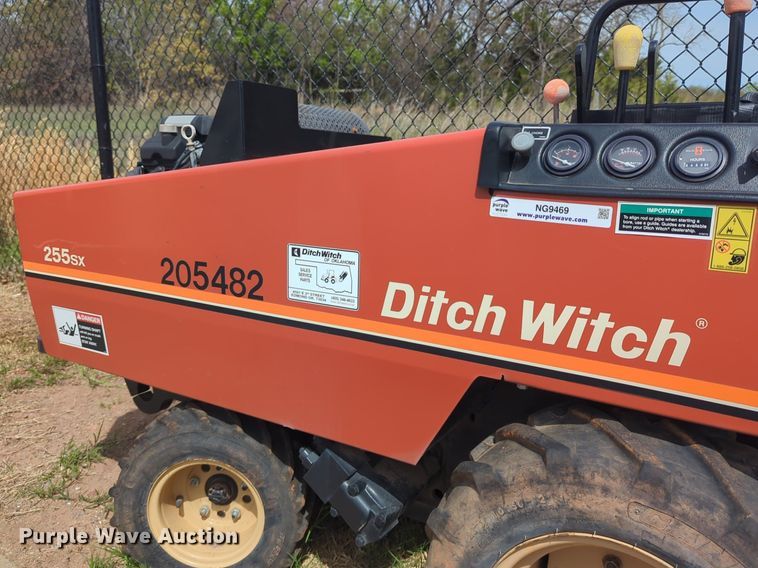 image for item NG9469 Ditch Witch 255SX vibratory cable plow