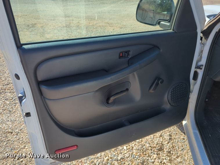 image for item NG9474 2006 Chevrolet  Silverado 1500  Ext. Cab pickup truck