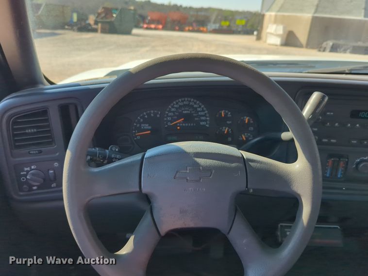 image for item NG9474 2006 Chevrolet  Silverado 1500  Ext. Cab pickup truck