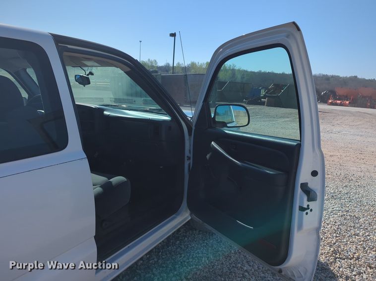 image for item NG9474 2006 Chevrolet  Silverado 1500  Ext. Cab pickup truck