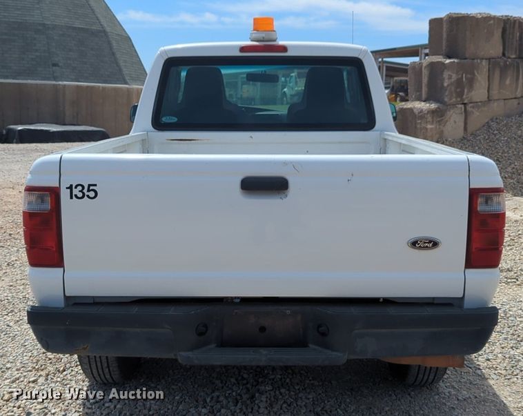 image for item NG9481 2004 Ford  Ranger pickup truck