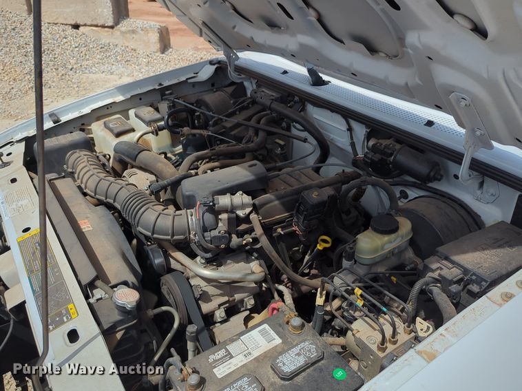 image for item NG9481 2004 Ford  Ranger pickup truck