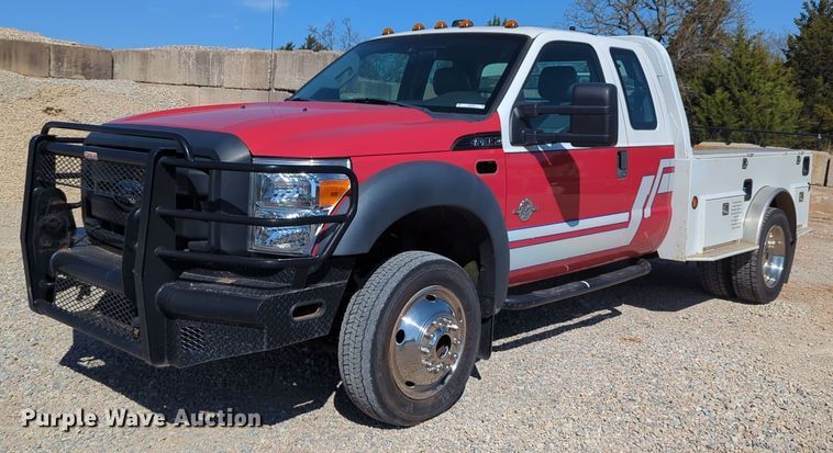 image for item NG9483 2013 Ford  F450 Super Duty SuperCab flatbed truck