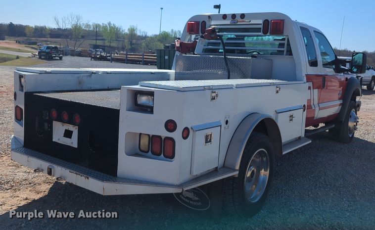 image for item NG9483 2013 Ford  F450 Super Duty SuperCab flatbed truck