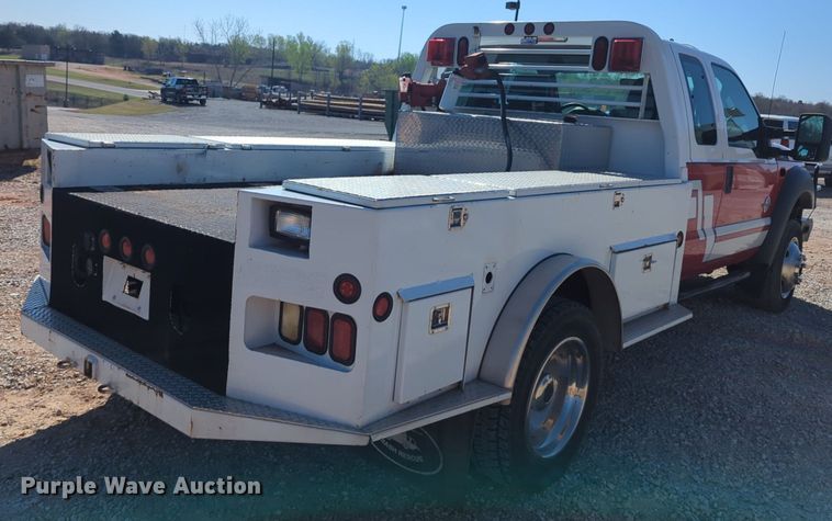 image for item NG9483 2013 Ford  F450 Super Duty SuperCab flatbed truck