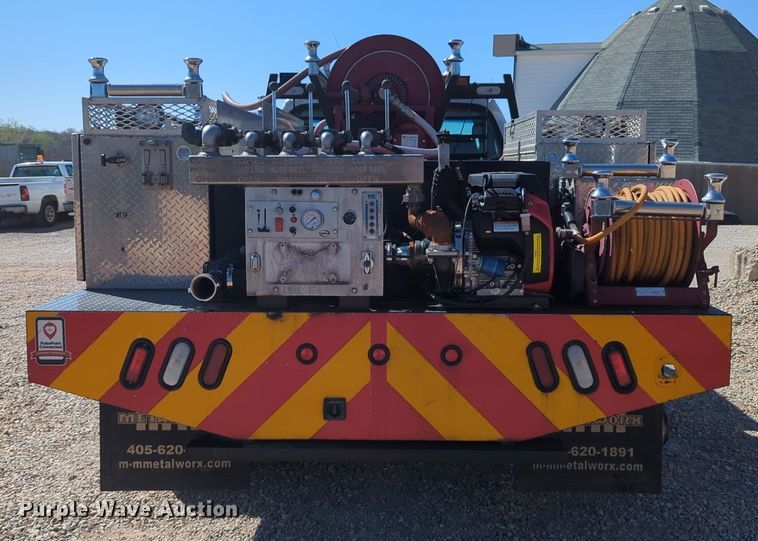 image for item NG9484 2005 Ford  F550 brush fire truck