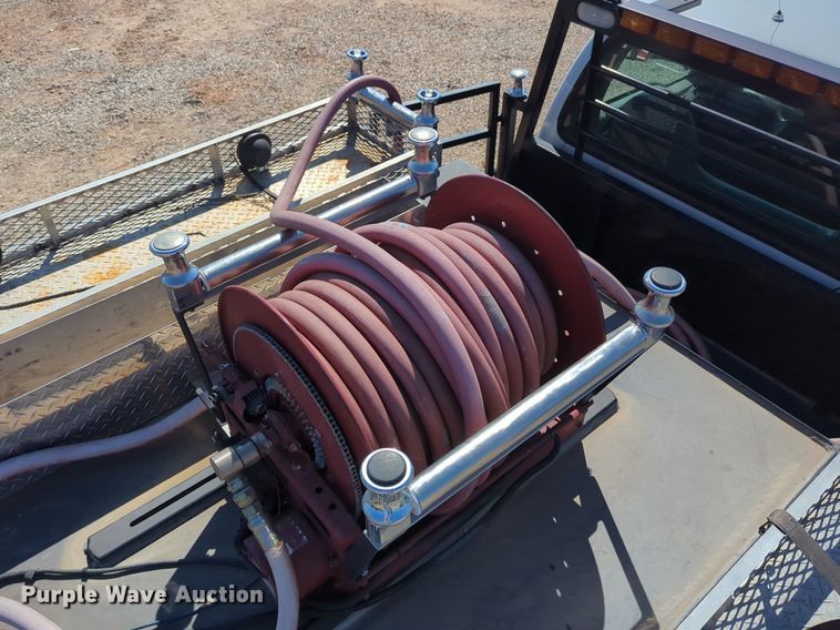 image for item NG9484 2005 Ford  F550 brush fire truck