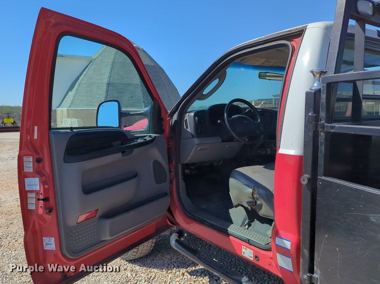 image for item NG9484 2005 Ford  F550 brush fire truck