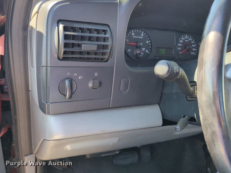 image for item NG9484 2005 Ford  F550 brush fire truck