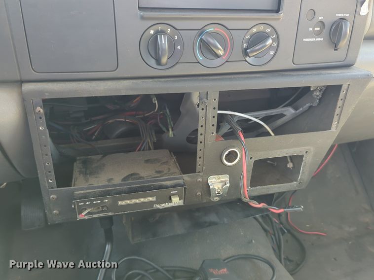 image for item NG9484 2005 Ford  F550 brush fire truck