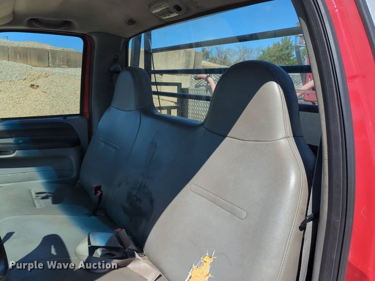 image for item NG9484 2005 Ford  F550 brush fire truck