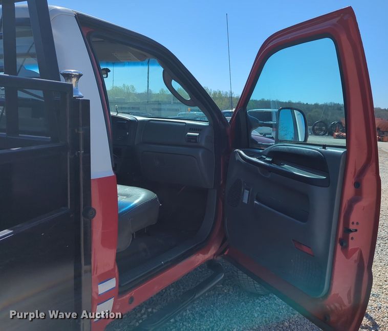 image for item NG9484 2005 Ford  F550 brush fire truck