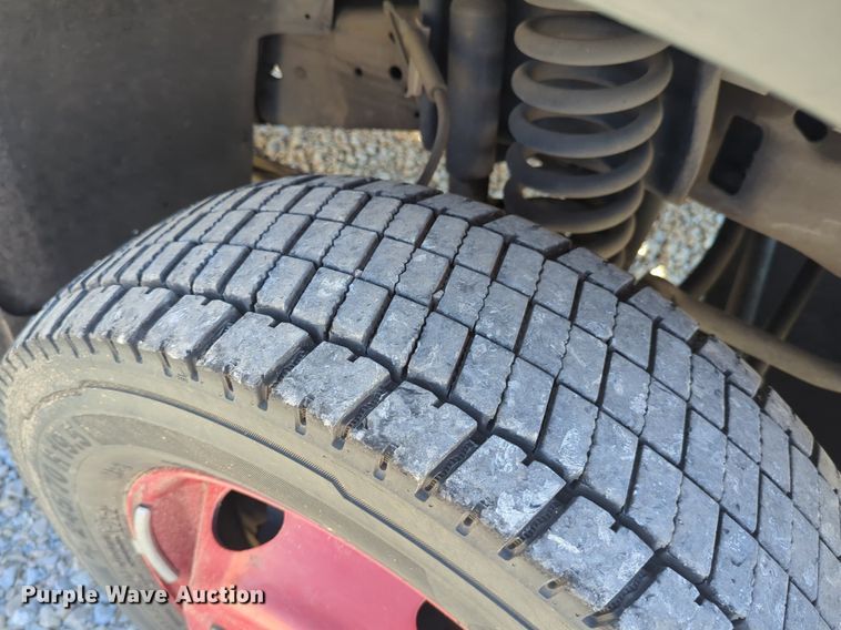 image for item NG9484 2005 Ford  F550 brush fire truck