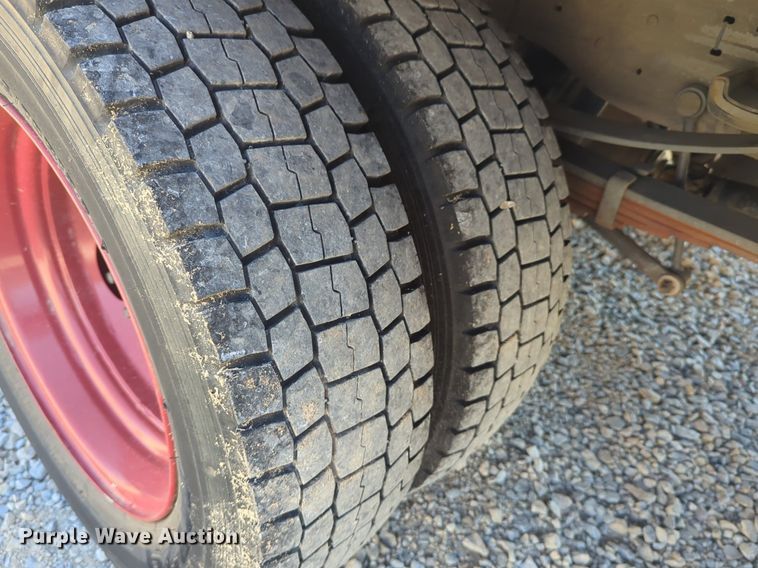 image for item NG9484 2005 Ford  F550 brush fire truck