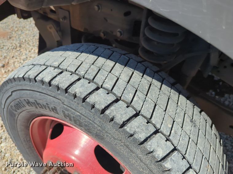 image for item NG9484 2005 Ford  F550 brush fire truck