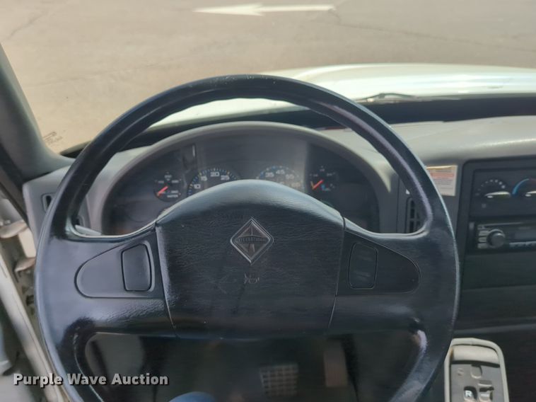 image for item NG9488 2005 International  4300 bucket truck