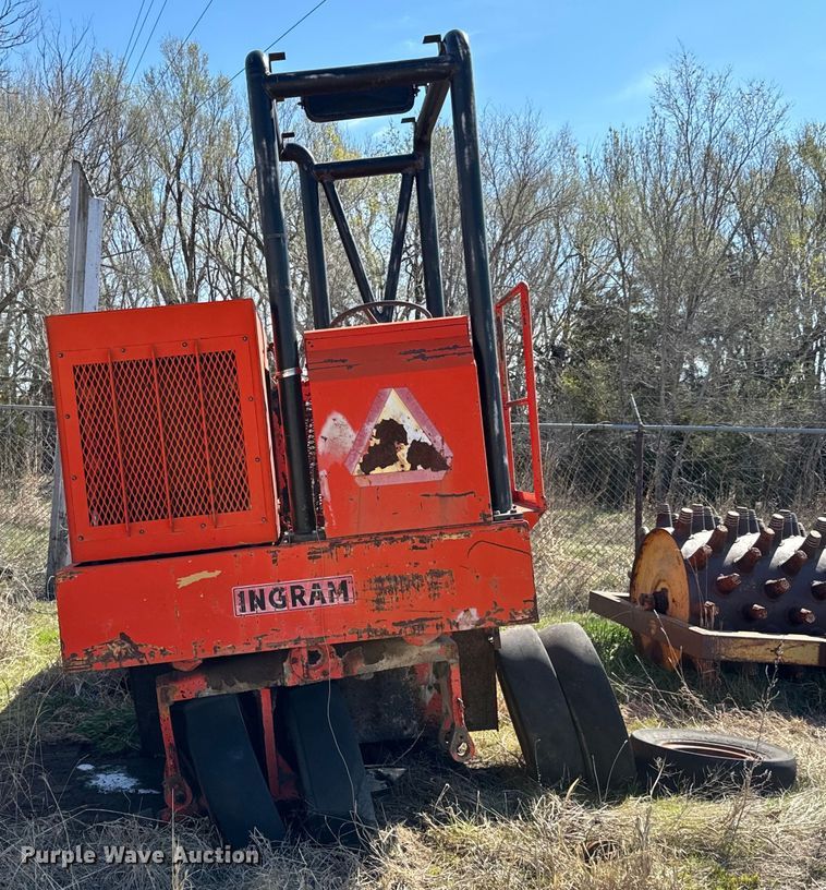 image for item NH9037 Ingram 9-2800-PA pneumatic roller