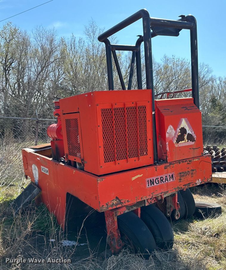 image for item NH9037 Ingram 9-2800-PA pneumatic roller