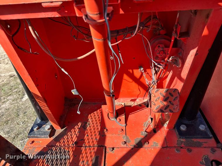 image for item NH9037 Ingram 9-2800-PA pneumatic roller