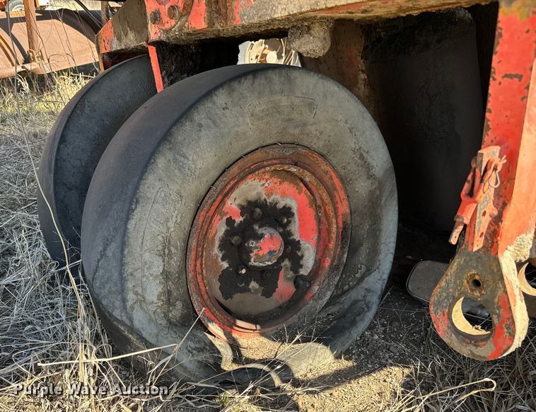 image for item NH9037 Ingram 9-2800-PA pneumatic roller