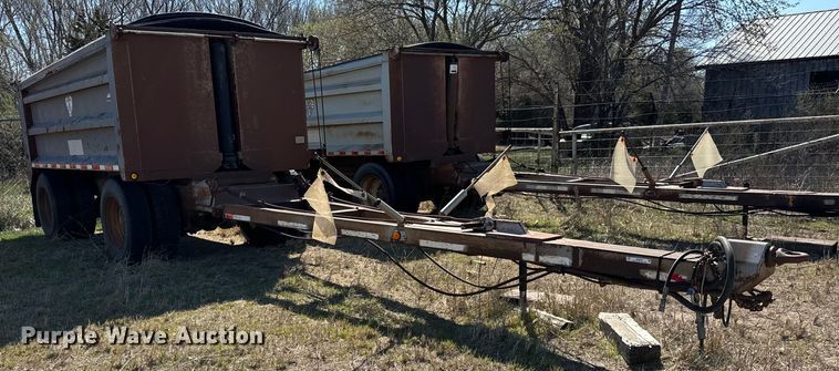 image for item NH9038 2005 Cornhusker  800R-2805-656 end dump pup trailer