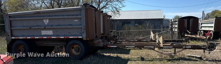 image for item NH9038 2005 Cornhusker  800R-2805-656 end dump pup trailer