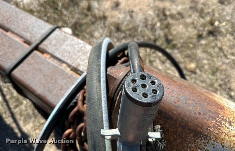 image for item NH9038 2005 Cornhusker  800R-2805-656 end dump pup trailer