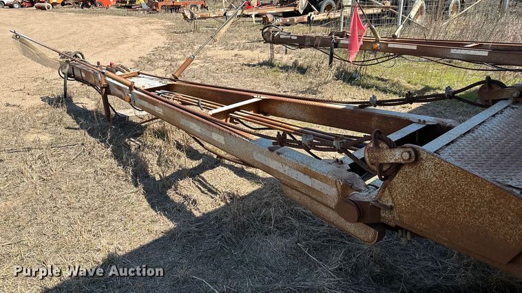 image for item NH9041 1996 Cornhusker  800R-11996-363 end dump pup trailer