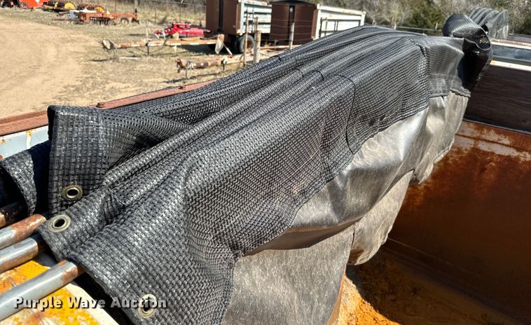 image for item NH9041 1996 Cornhusker  800R-11996-363 end dump pup trailer