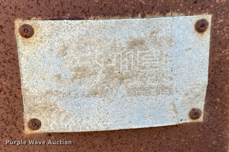 image for item NH9041 1996 Cornhusker  800R-11996-363 end dump pup trailer