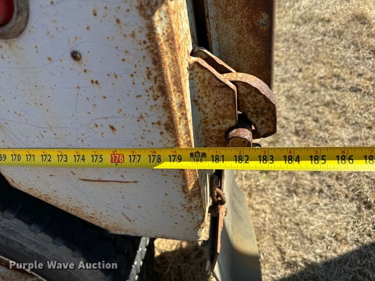 image for item NH9041 1996 Cornhusker  800R-11996-363 end dump pup trailer