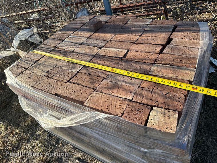 image for item NH9044 (5) pallets of bricks