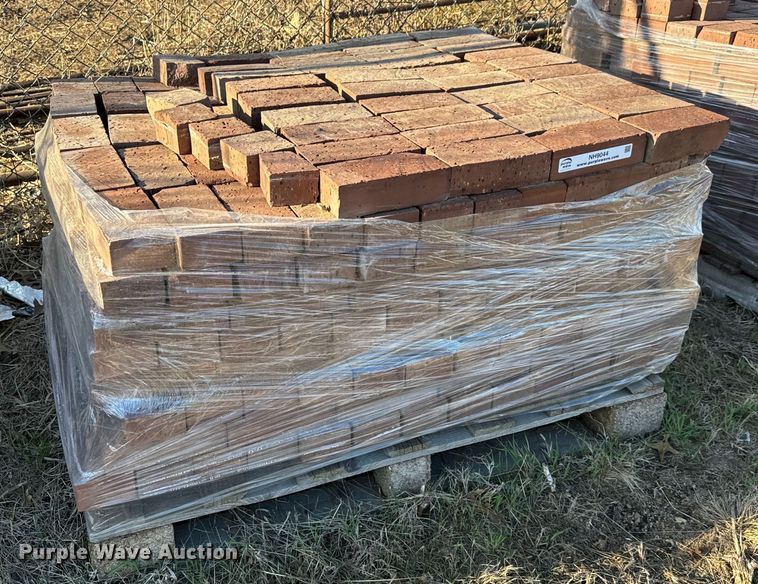 image for item NH9044 (5) pallets of bricks