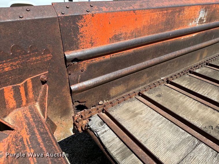image for item NH9078 Du-Al 600 manure spreader