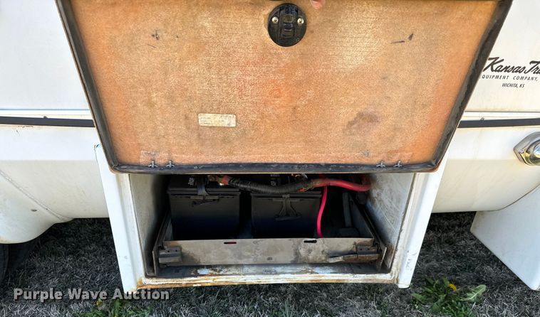 image for item NH9080 2008 Eldorado National Aerotech  shuttle bus