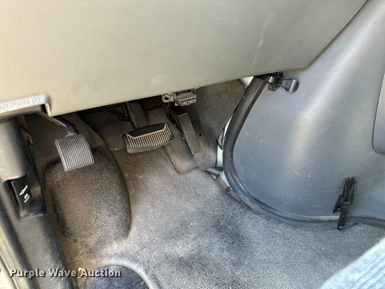 image for item NH9080 2008 Eldorado National Aerotech  shuttle bus