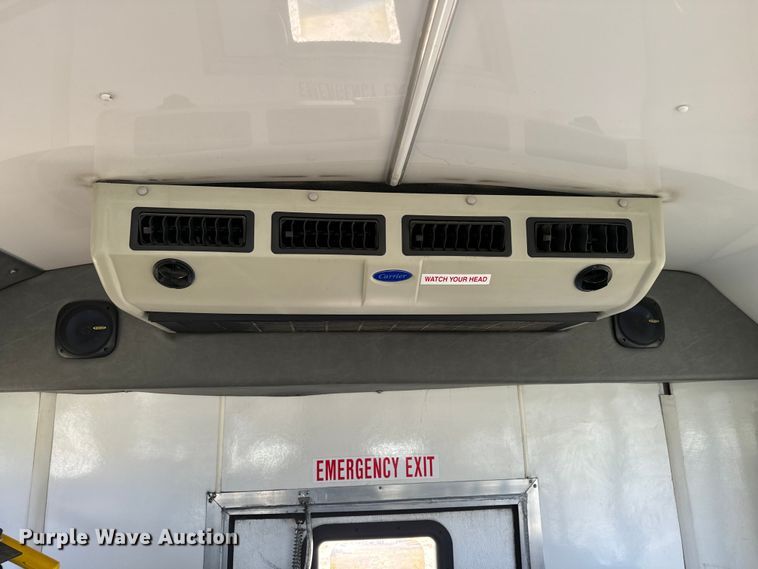 image for item NH9080 2008 Eldorado National Aerotech  shuttle bus