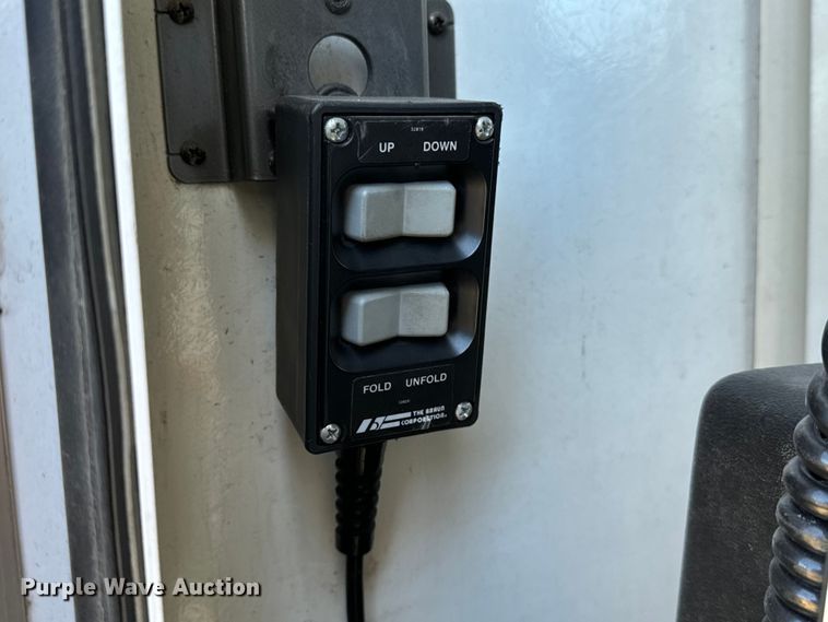 image for item NH9080 2008 Eldorado National Aerotech  shuttle bus