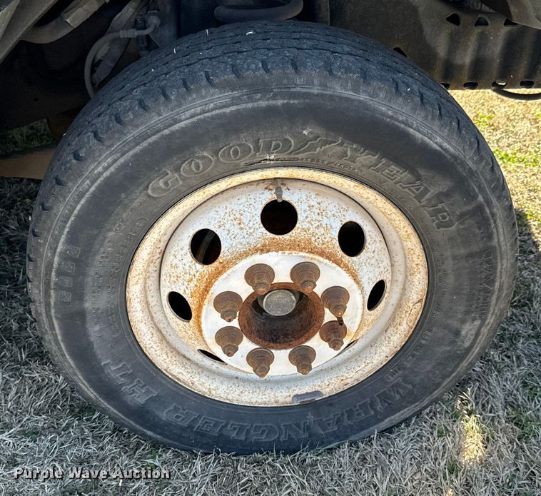 image for item NH9080 2008 Eldorado National Aerotech  shuttle bus